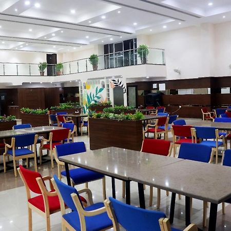 The Richi Rich Hotel And Resort 印多尔 外观 照片